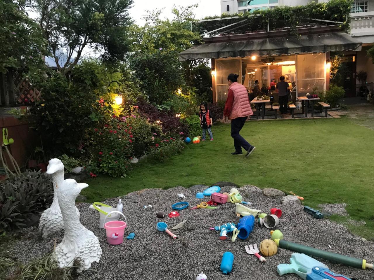 花蓮 達芙妮花園民宿 Csien Kültér fotó